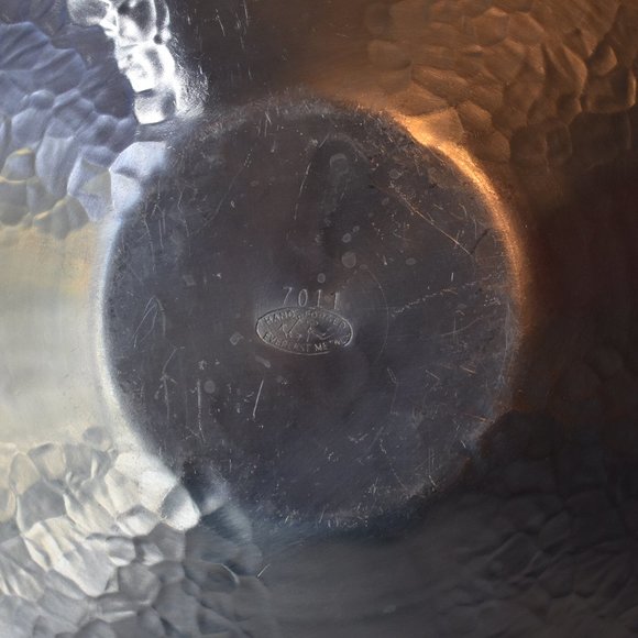 Vintage Everlast Metal Tray with Handle - Picture 4 of 12